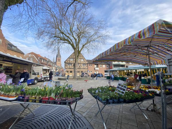 Wochenmarkt in Oedt