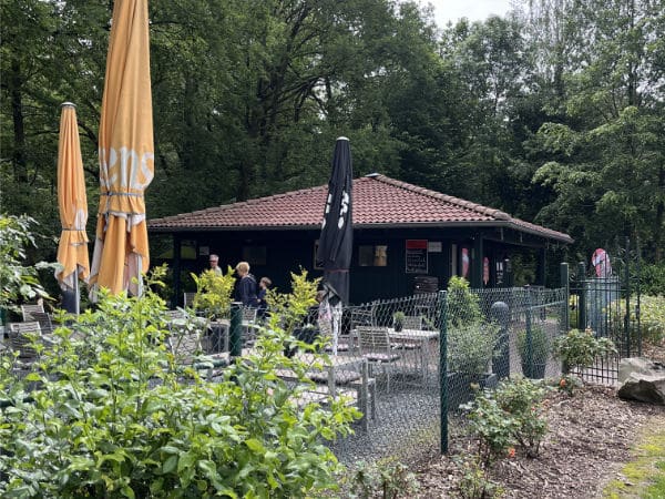 Kiosk am Minigolfplatz am Hariksee