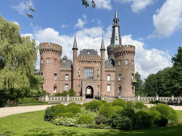 Schloss Moyland